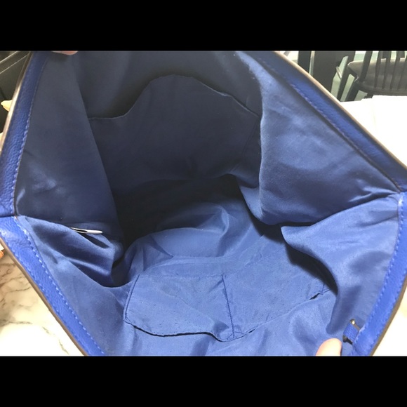 Liz Claiborne Purse - Picture 4 of 4